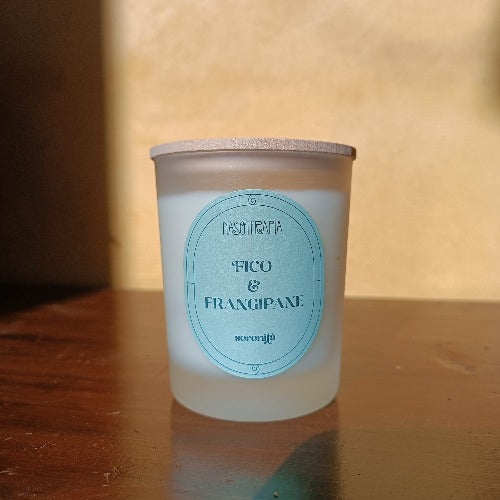 Candela profumata Fico e Frangipane Nasoterapia