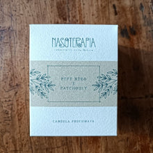 Carica l&#39;immagine nel visualizzatore di Gallery, Candela profumata Pepe Nero e Patchouly Nasoterapia
